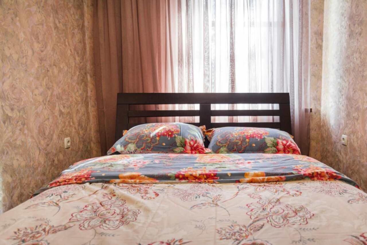 Apartment In Deribasovskay Street 20 Odesa Exterior photo